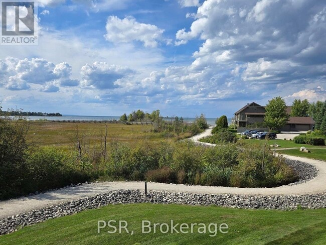 Photo du bâtiment - 650-650 Johnston Pk Ave