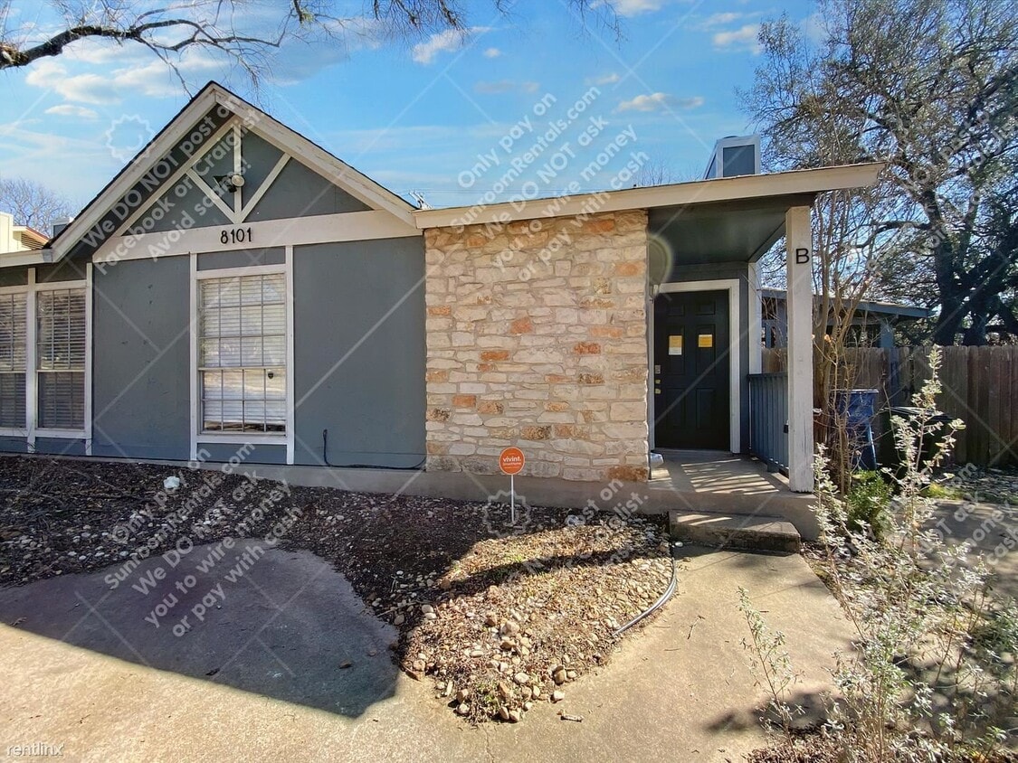 Primary Photo - 2 br, 2 bath Duplex - 8101 Dowling Cv B B