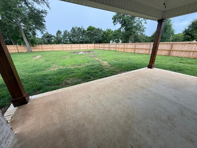Building Photo - 24251 Misty Ln
