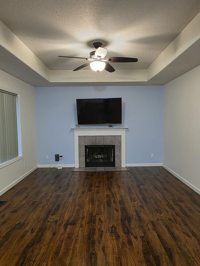 Foto del edificio - 23630 SW Red Fern Dr