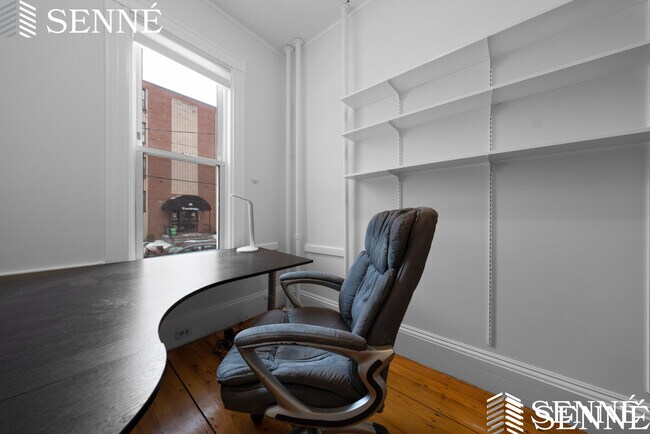 Building Photo - 21 Trowbridge St