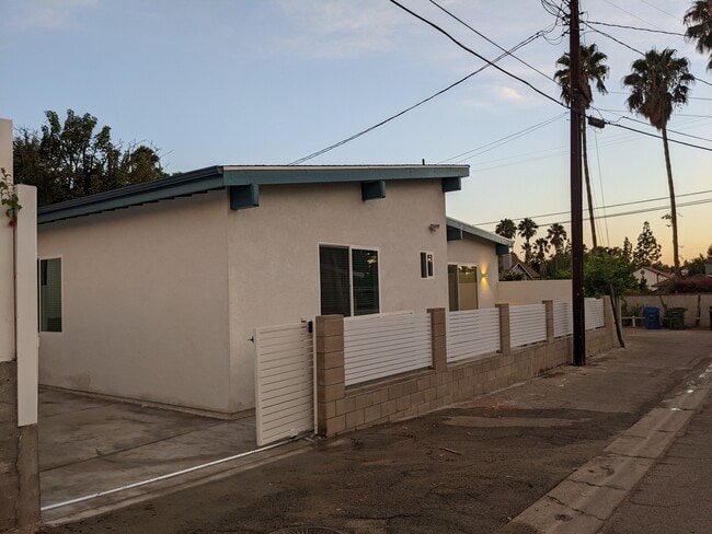Building Photo - 17051 Labrador St