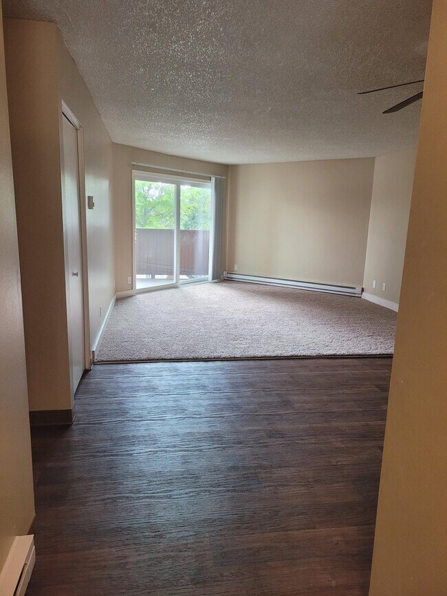 Foto del edificio - 8585 SW Canyon Ln