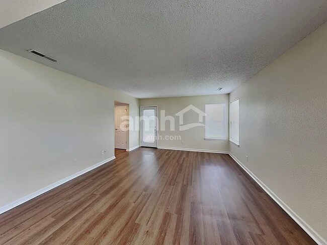 Foto del edificio - 1347 Egret Ln
