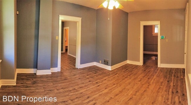 Building Photo - 2 br, 1 bath House - 9725 S Broadway