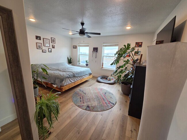 Foto del edificio - 4397 Alder Ln