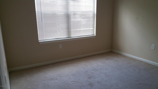 Foto del edificio - 3750 SILVER BLUFF Blvd