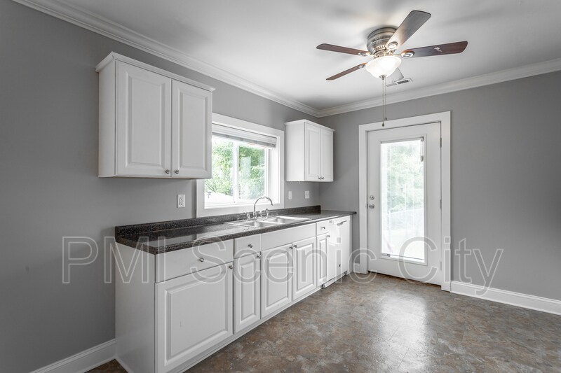 Foto principal - 416 Jadie Ln