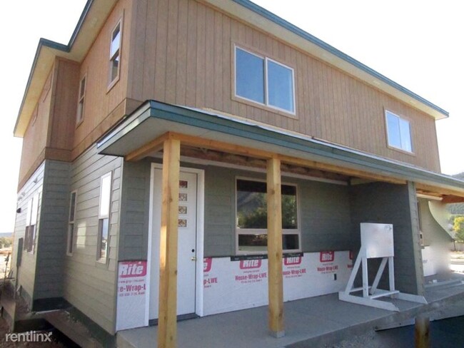 Building Photo - 1024 Poncha Springs Ln