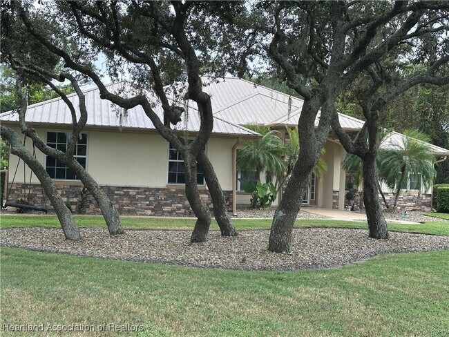 Foto del edificio - 4536 Darnell Dr