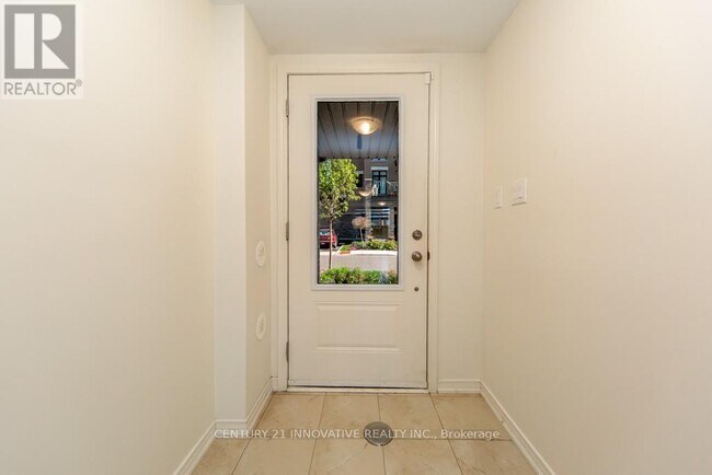 Building Photo - 1448 Coral Spgs Path