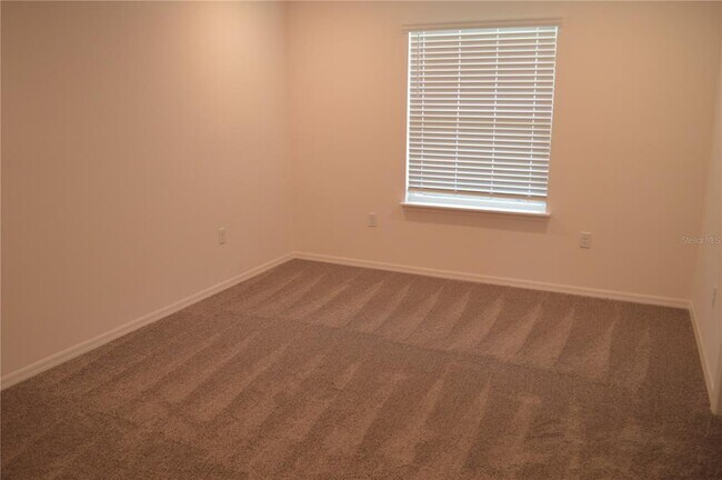 Foto del edificio - 4054 Collegiate Blvd