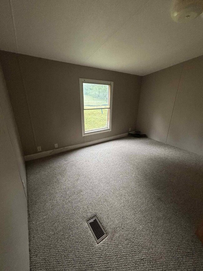 Building Photo - 132 Gantt Rd