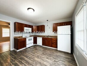 Building Photo - 118 E Osborn Rd