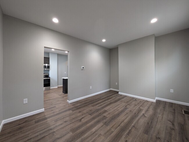 Livingroom - 208 N Mathilda St