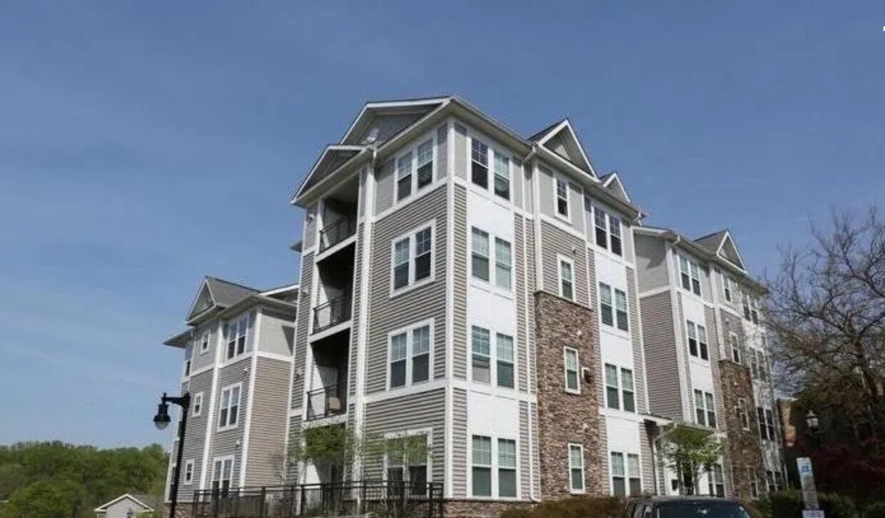1301 Karen Blvd Unit 301, Capitol Heights, MD 20743 Condo for Rent in