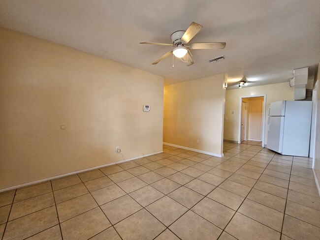 Foto del edificio - Amazing 4 bedroom 2 bath in Lakeland, FL