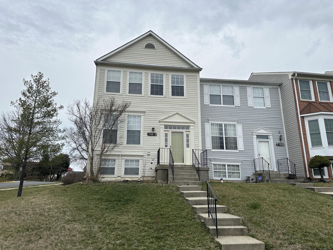 Primary Photo - 11000 Spring Lake Dr