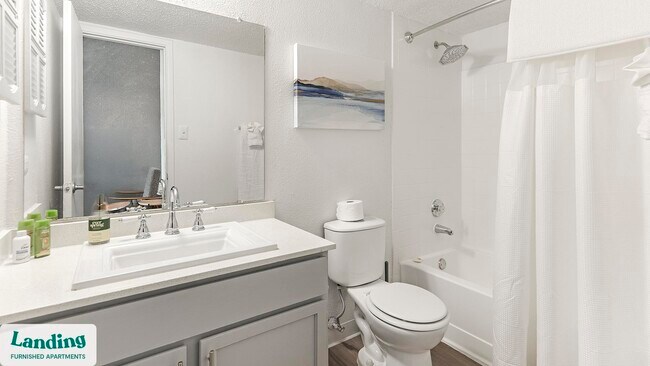 Foto del edificio - 1071 Clayton Ln