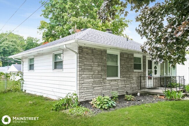 Foto del edificio - 4726 N LONGWORTH AVE, INDIANAPOLIS, IN 46226