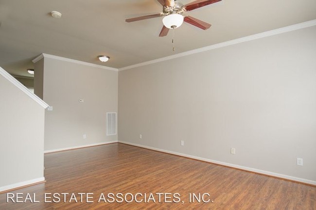 Foto del edificio - 3231 Ivey Wood Ln