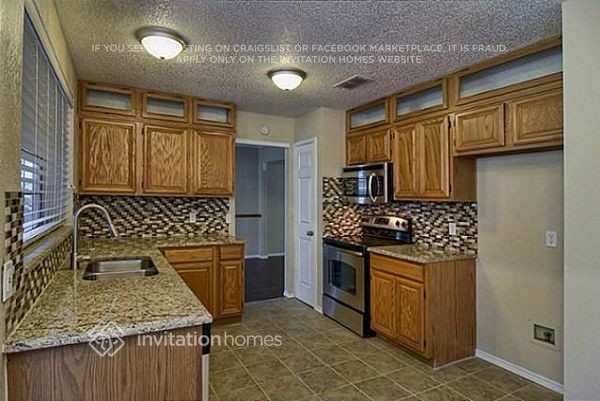 Foto del edificio - 6864 Old Mill Rd