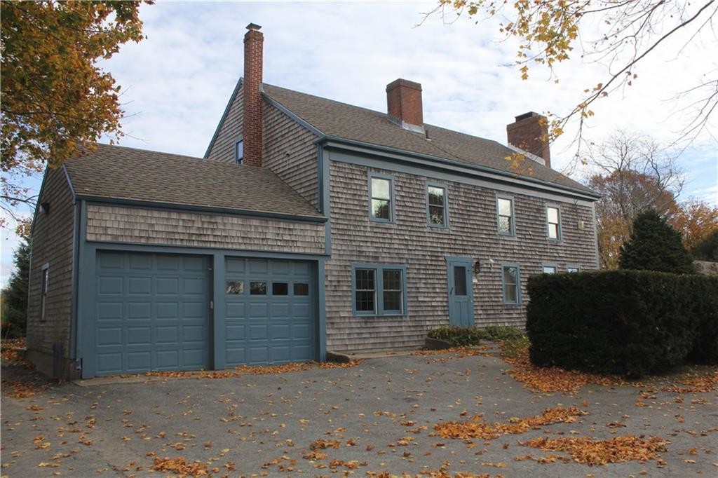 Primary Photo - 2558 W Main Rd
