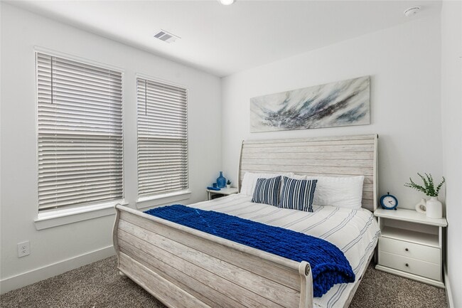 Foto del edificio - 638 Paisley Harbor Ct