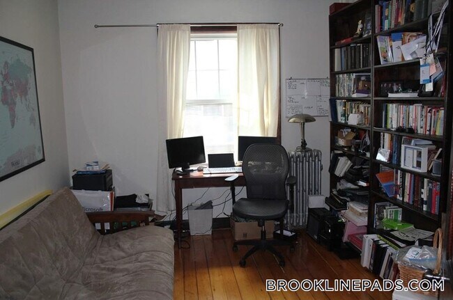 Building Photo - 20 Winchester St
