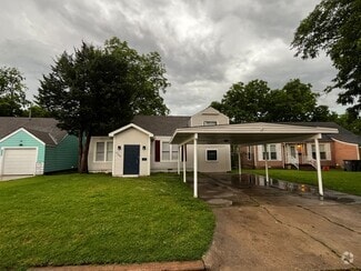 Building Photo - 1724 NW Elm Ave