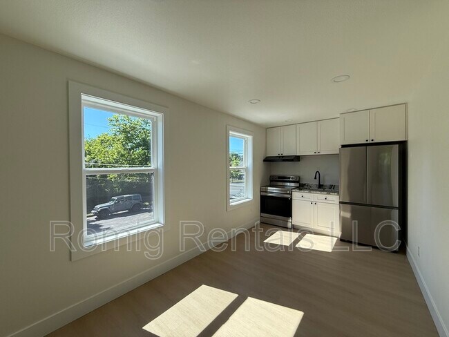 Foto del edificio - 2111 E Mill Plain Blvd