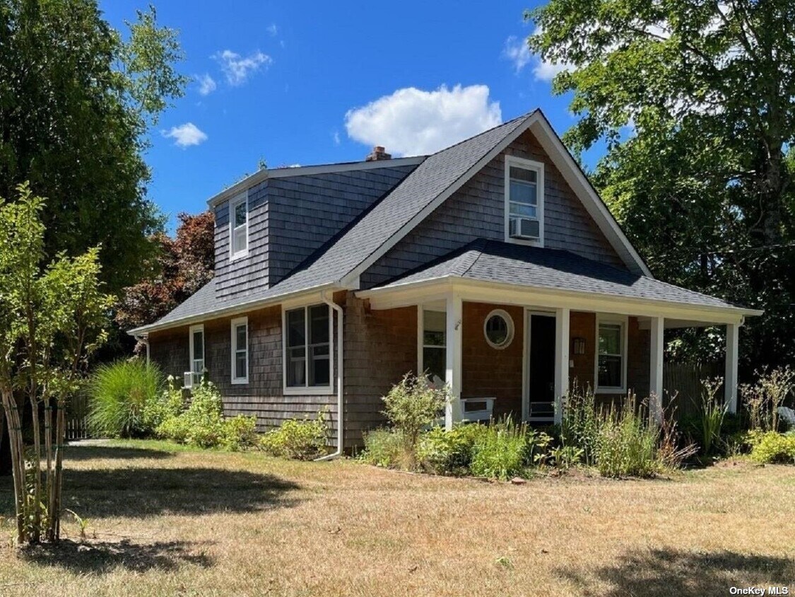 Primary Photo - 21 Redfield Ln