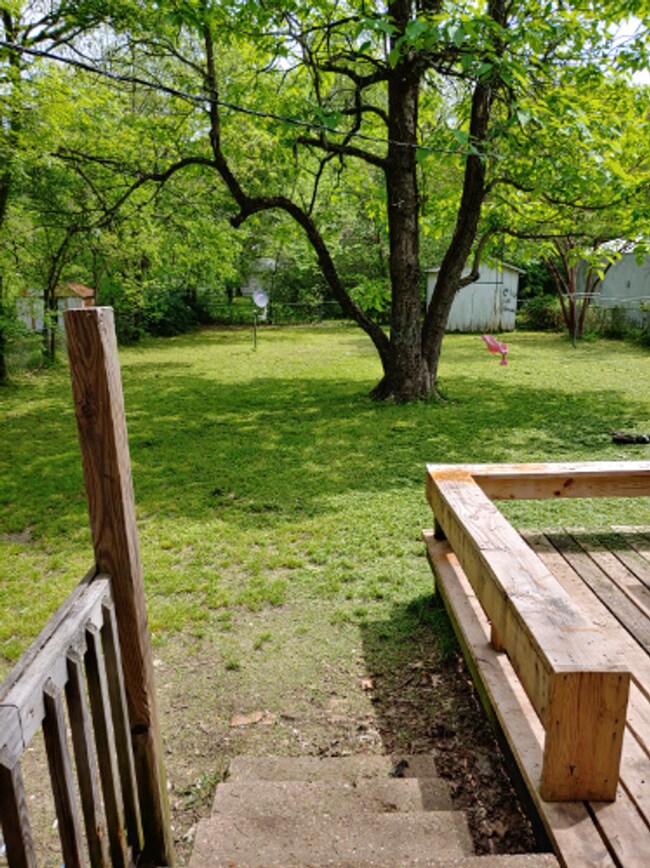 Foto del edificio - 1302 Pecan St