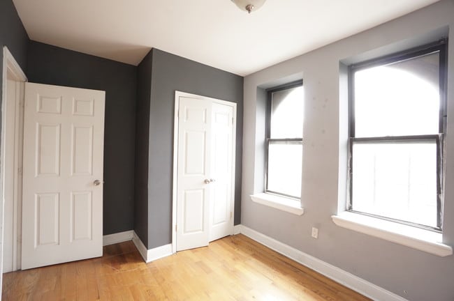Building Photo - 501 W 170th St