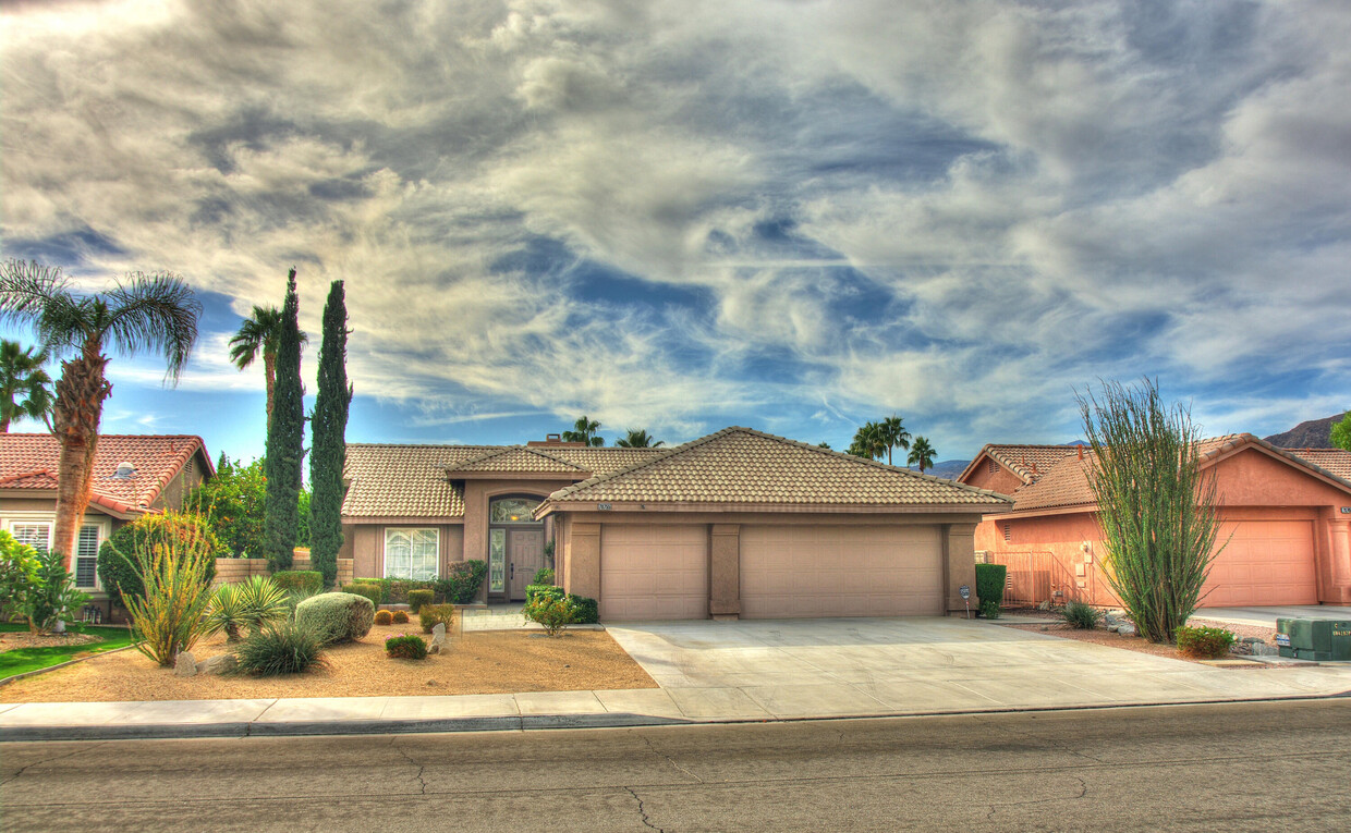 Foto principal - 78755 W Harland Dr