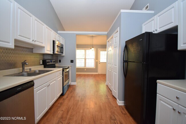 Building Photo - 1116 Masters Ln