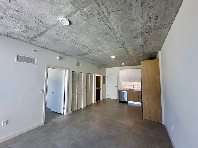 Building Photo - 230 NW 32nd St
