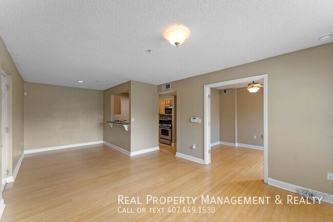 Foto del edificio - 2 BR / 2 BA Condo In Miriada