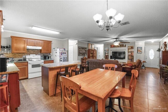 Foto del edificio - 13 Roosevelt St