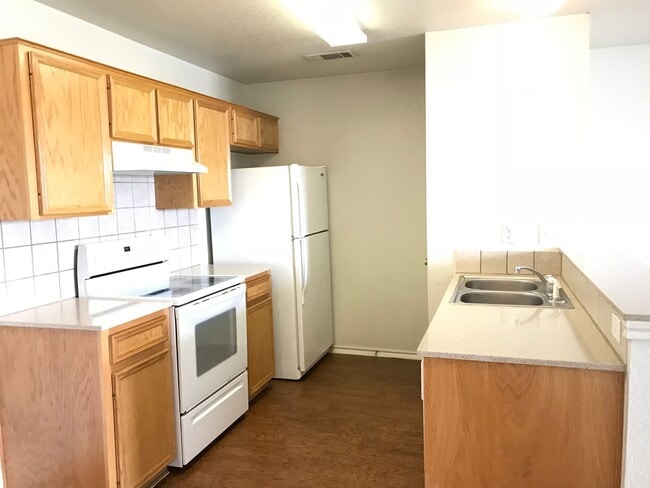 Building Photo - 411 E Central Texas Expy