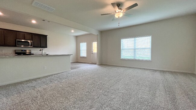 Building Photo - 921 Mountain Goat Ln