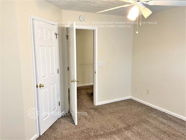 Building Photo - 2665 Barkley Mnr Dr