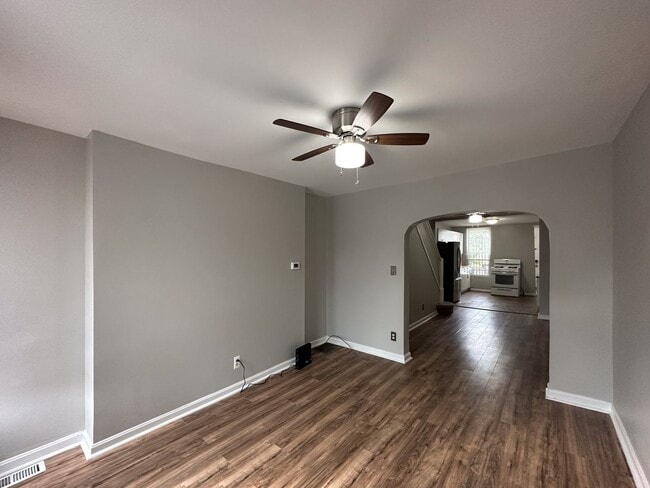 Building Photo - Gorgeous 2Bed/1Bath in Washington Village