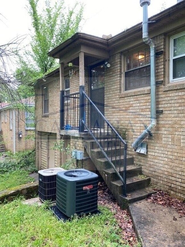 Foto del edificio - Park Hill 2 Bedroom Duplex