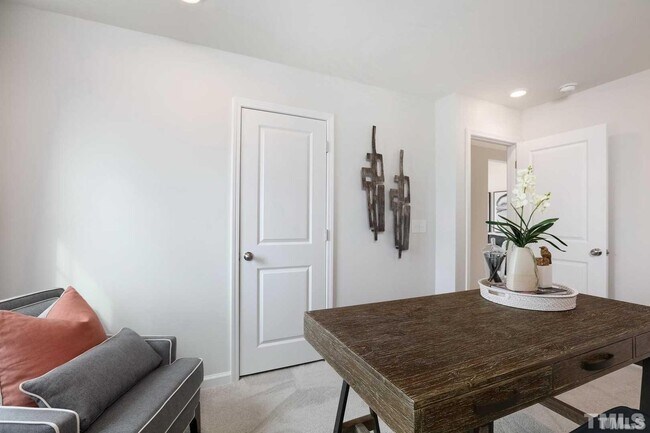 Foto del edificio - 5048 Tura St