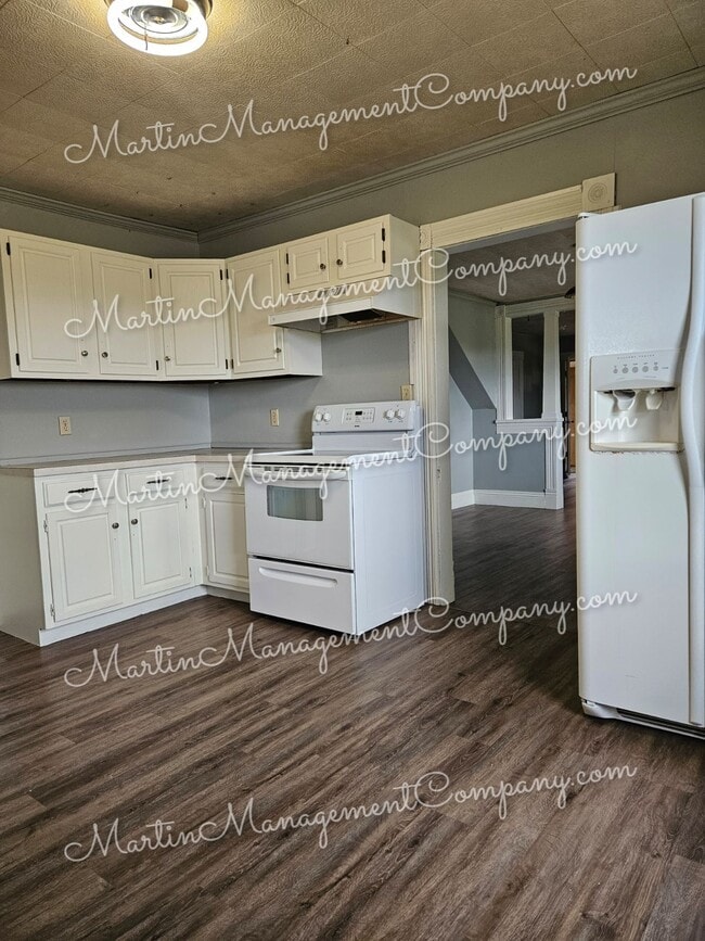 Building Photo - 25674 Kemp Rd