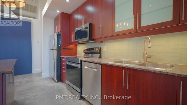 Photo du bâtiment - 550 Hopewell Ave