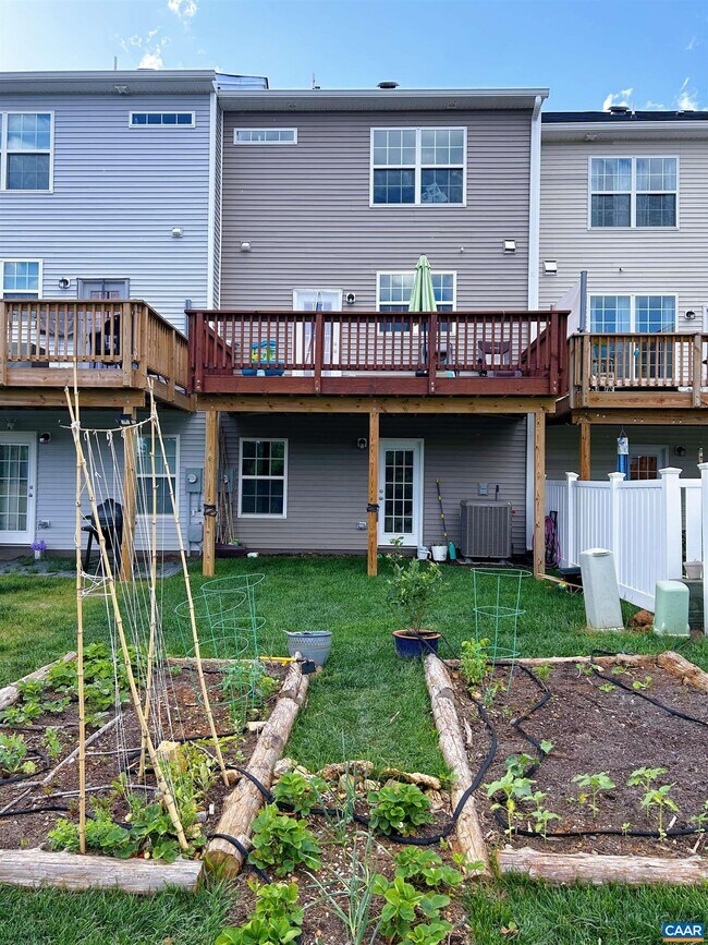 Building Photo - 156 Cheshire Ln