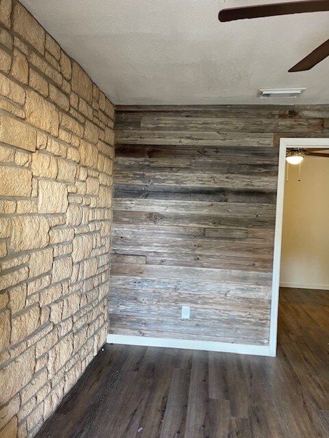 Foto del edificio - 1015 N 14th St