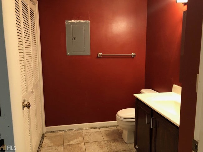 Building Photo - 5520 Mountain Springs Cir
